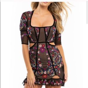 For love 💕& lemons 🍋  Embroidery Dress